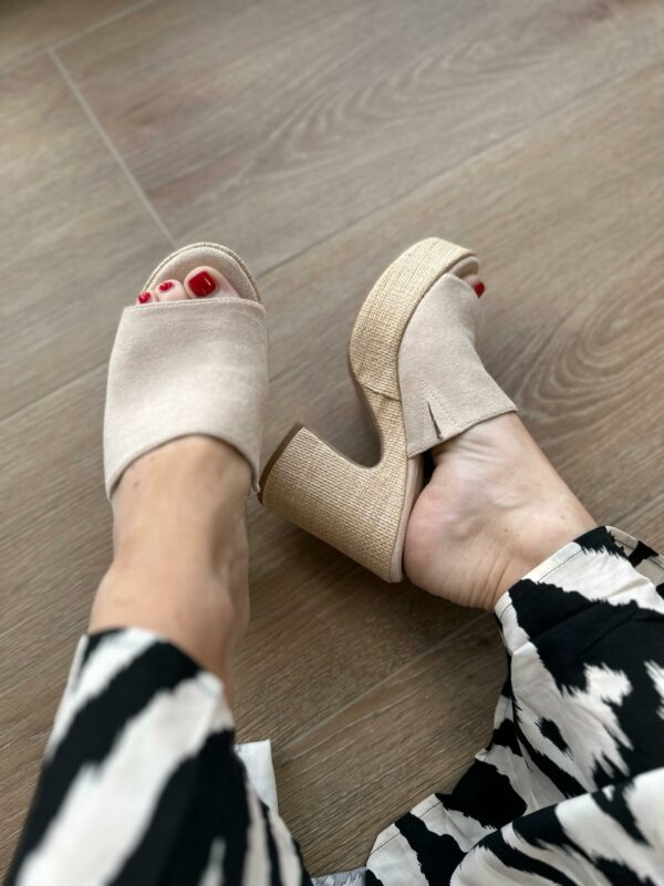 Mules à talon Josie - Beige – Image 2